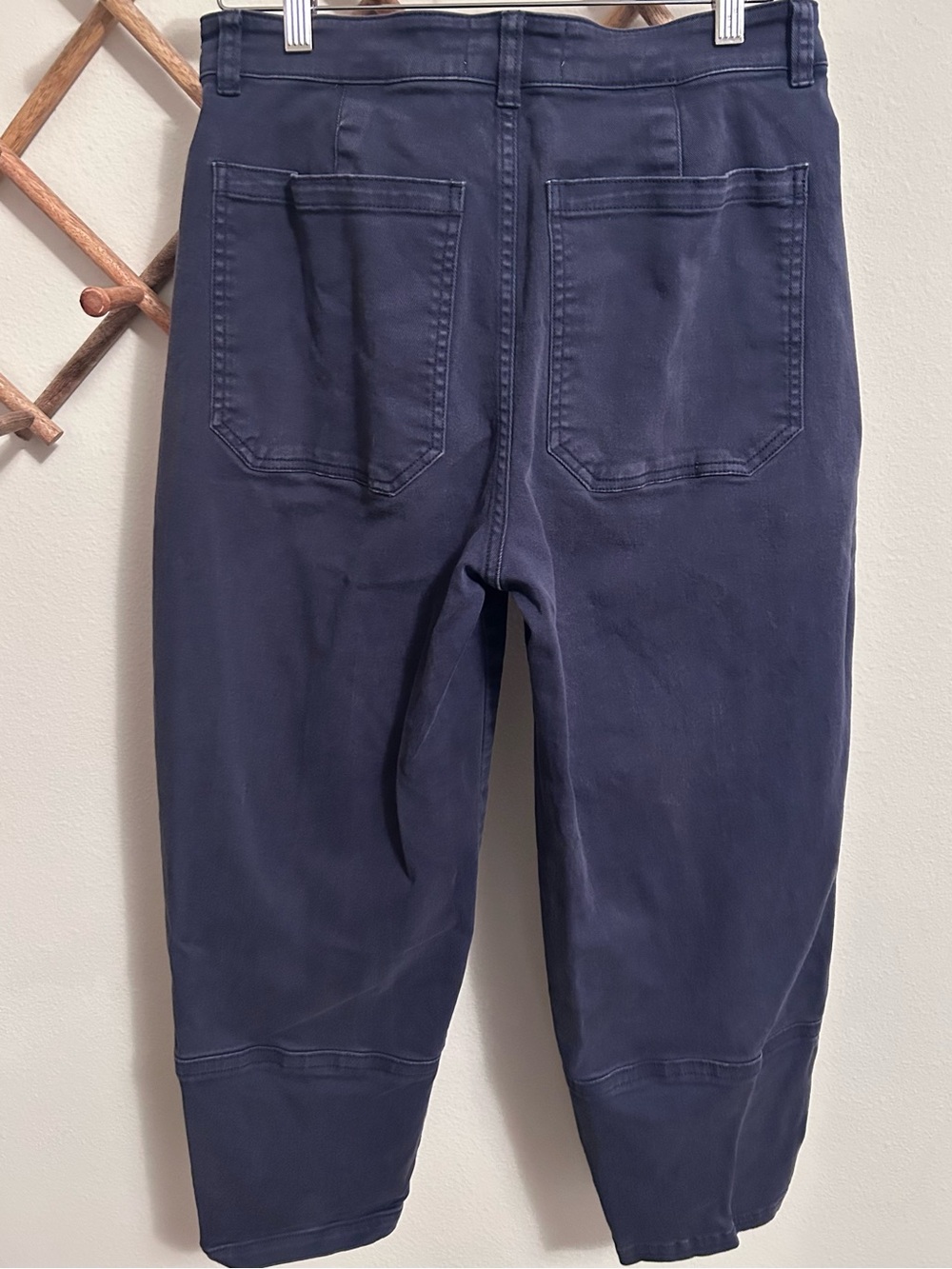 Everlane The Utility Barrel Pant in Navy size 10 Regular high rise - Picture 5 of 7